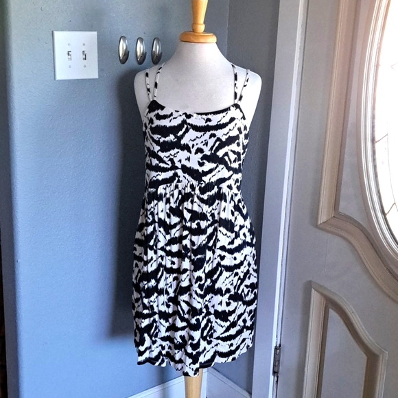 Old Navy Dresses & Skirts - Old Navy Strappy Sundress | Size XL
